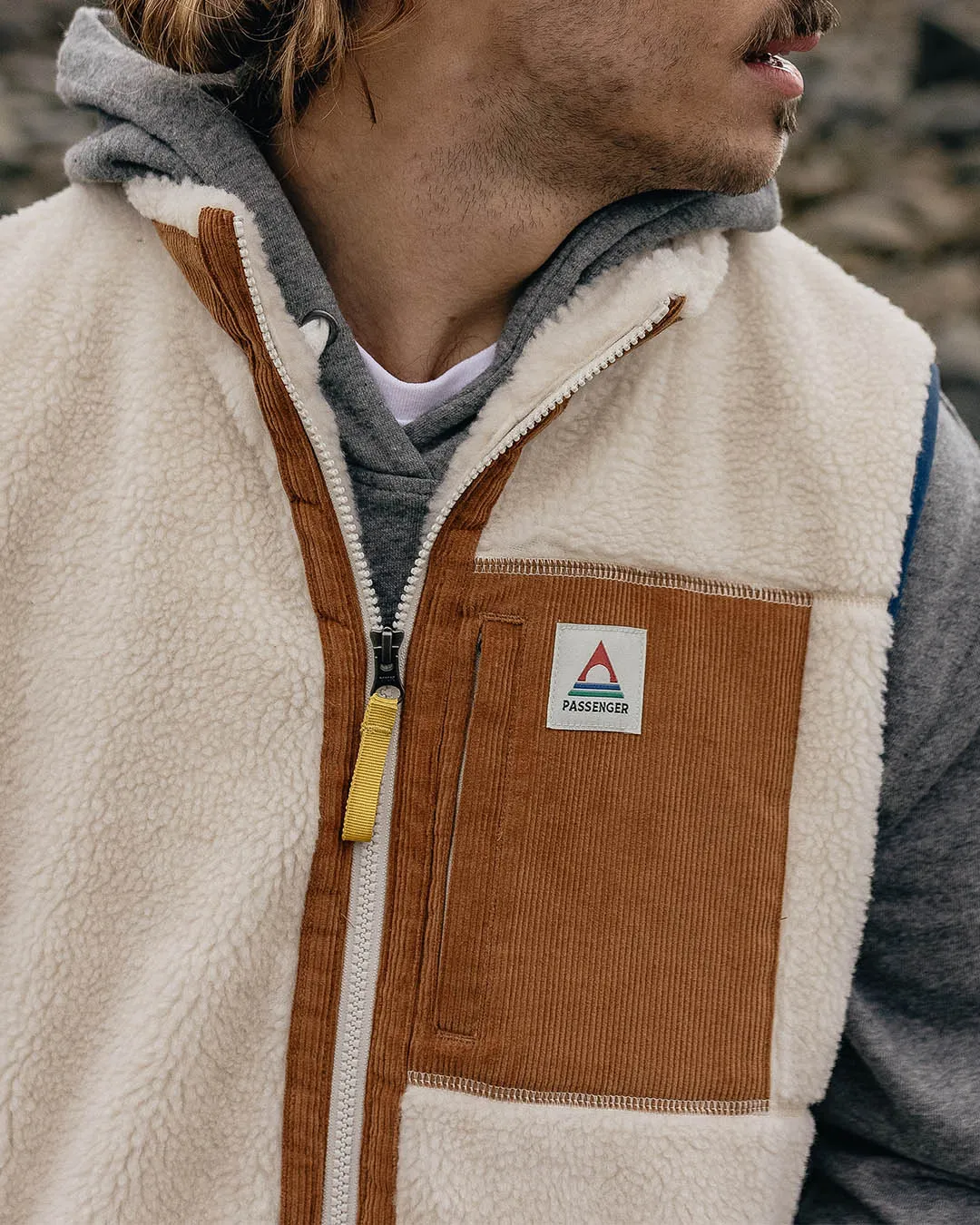 Canyon Recycled Deep-Pile Sherpa Vest - Off White