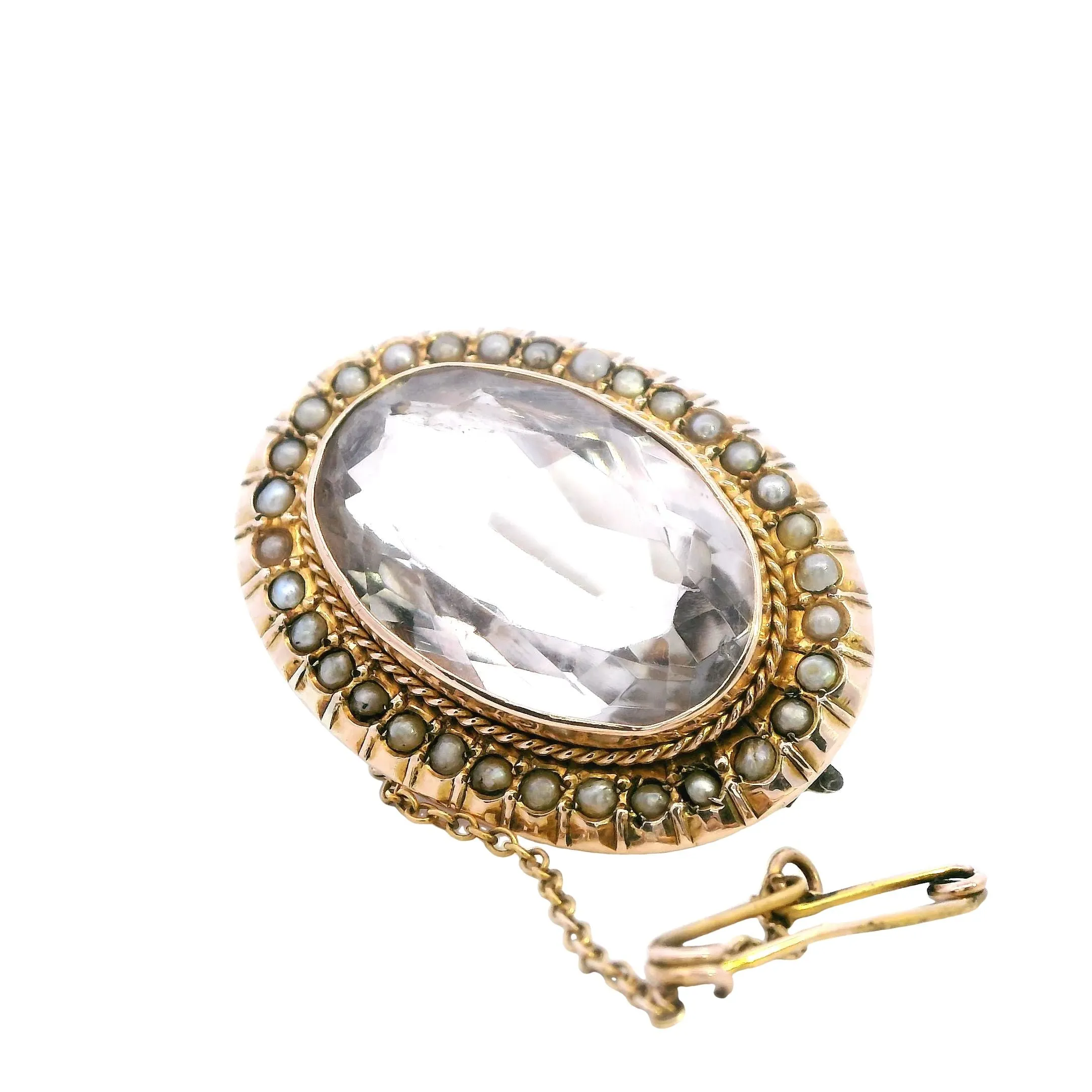 Chic Elegance: 9ct Yellow Gold Pearl & Quartz Brooch - Vintage Glamour