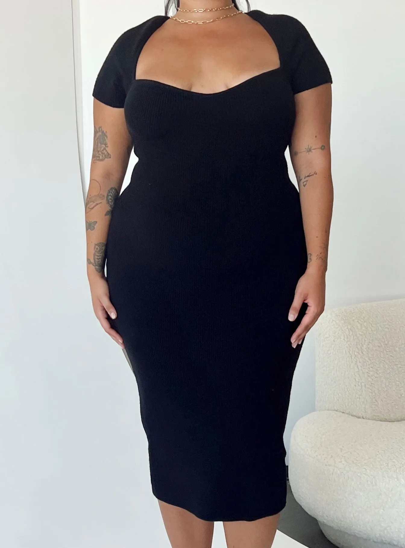 Ellisen Midi Dress Black Curve