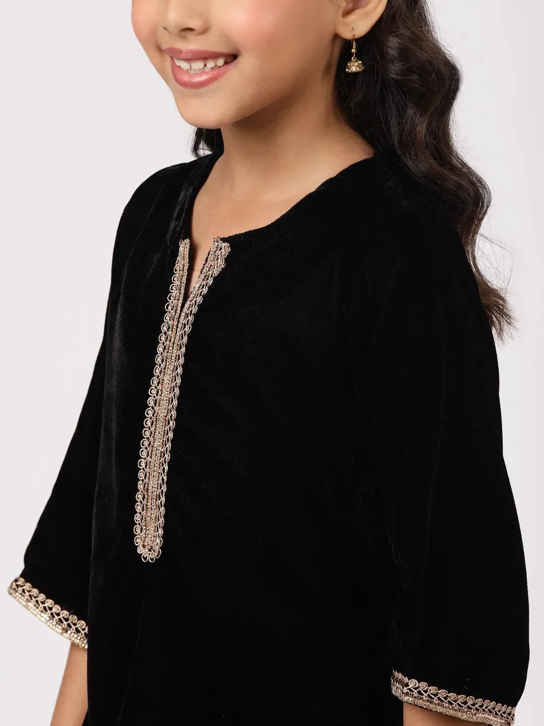 Kids Black Solid Velvet Straight Kurta With Palazzos & Dupatta