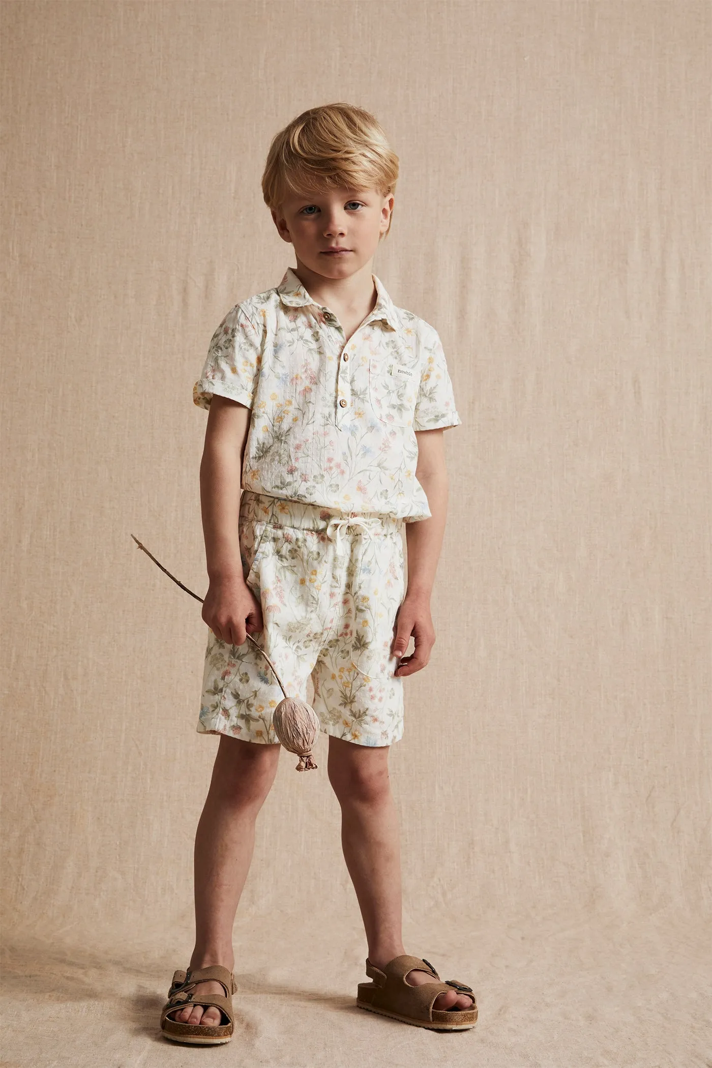 Kids white meadow flower shorts