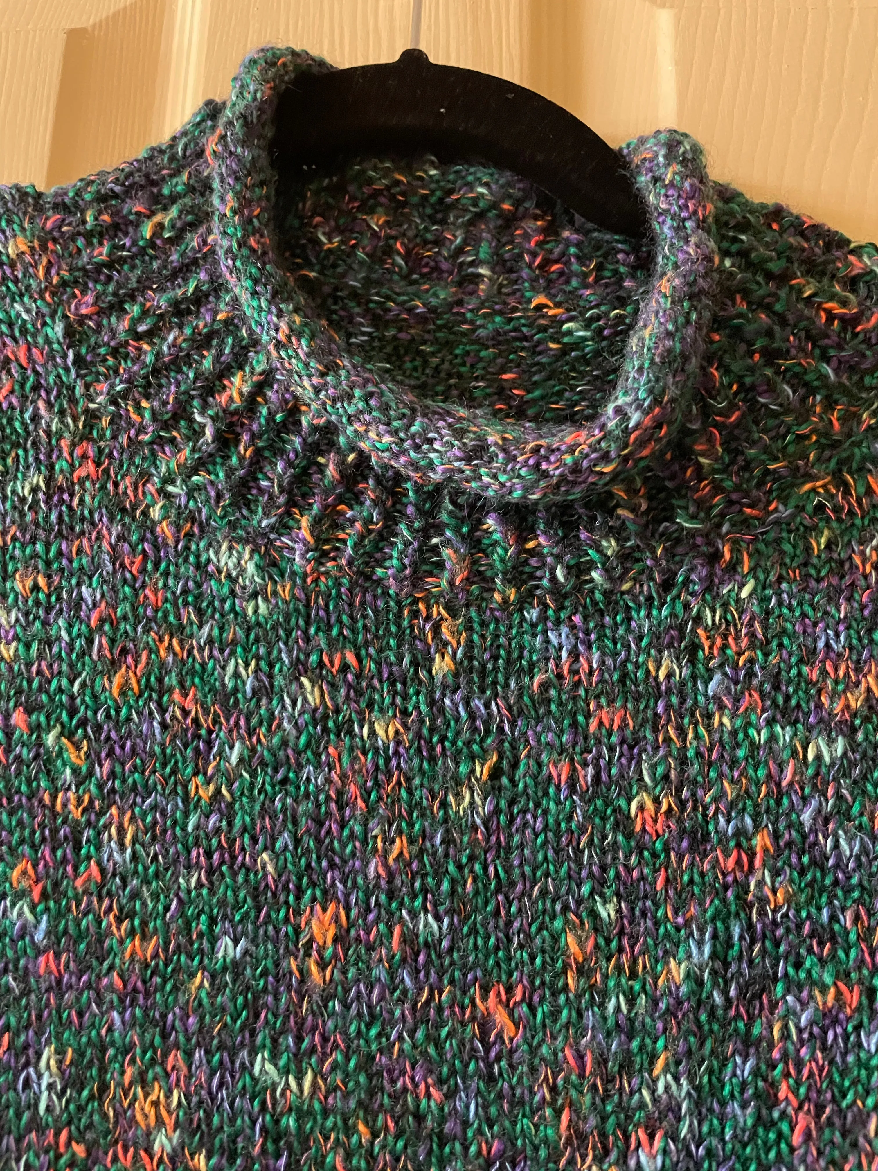 <<€* Womens Multicolored Knit Sweater Mock Turtleneck Crew Neck