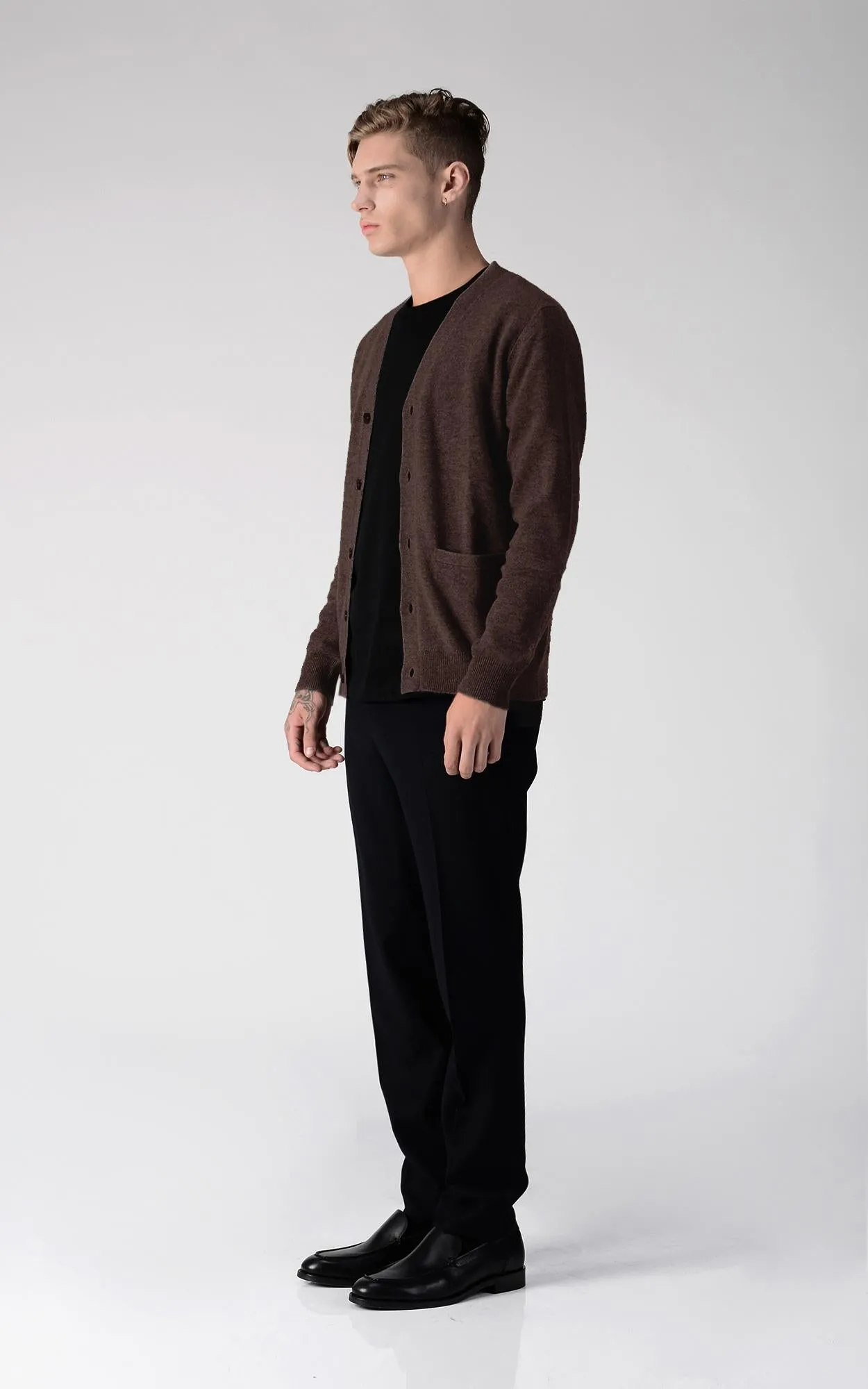 Men V-Neck Cardigan_Cocoa Brown