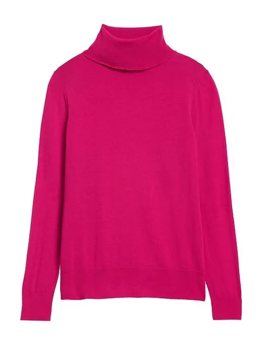 Merino Turtleneck Sweater in Fuchsia Purple