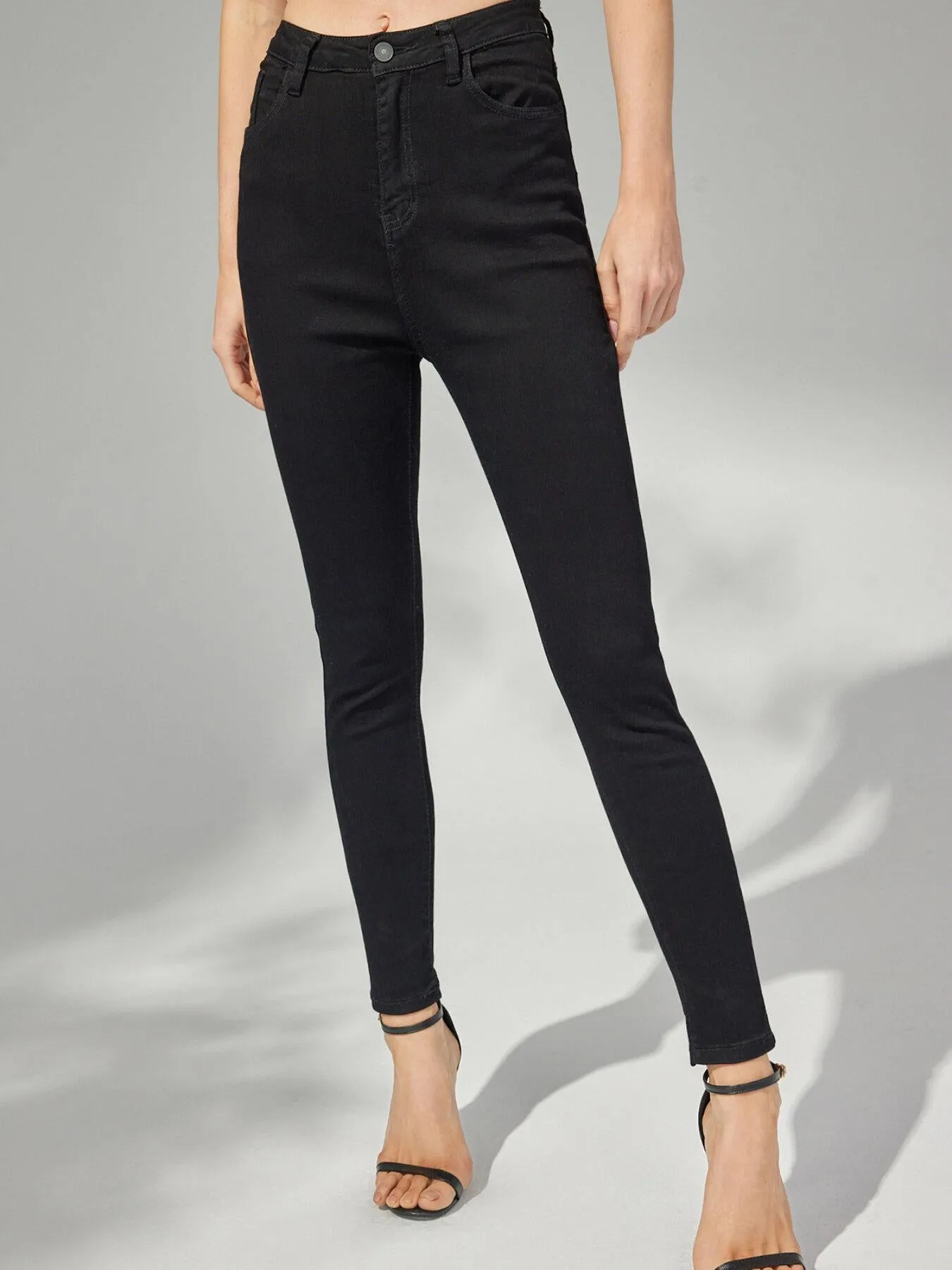 Plain Button Front Skinny Jeans