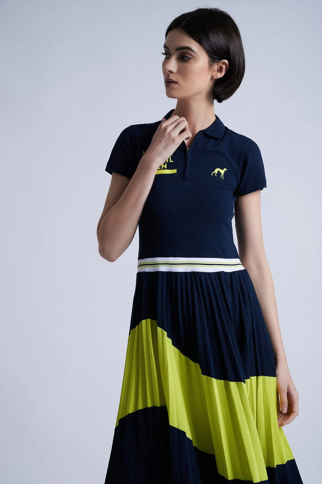 Sacoor & Millenium Estoril Open Woman piquet dress