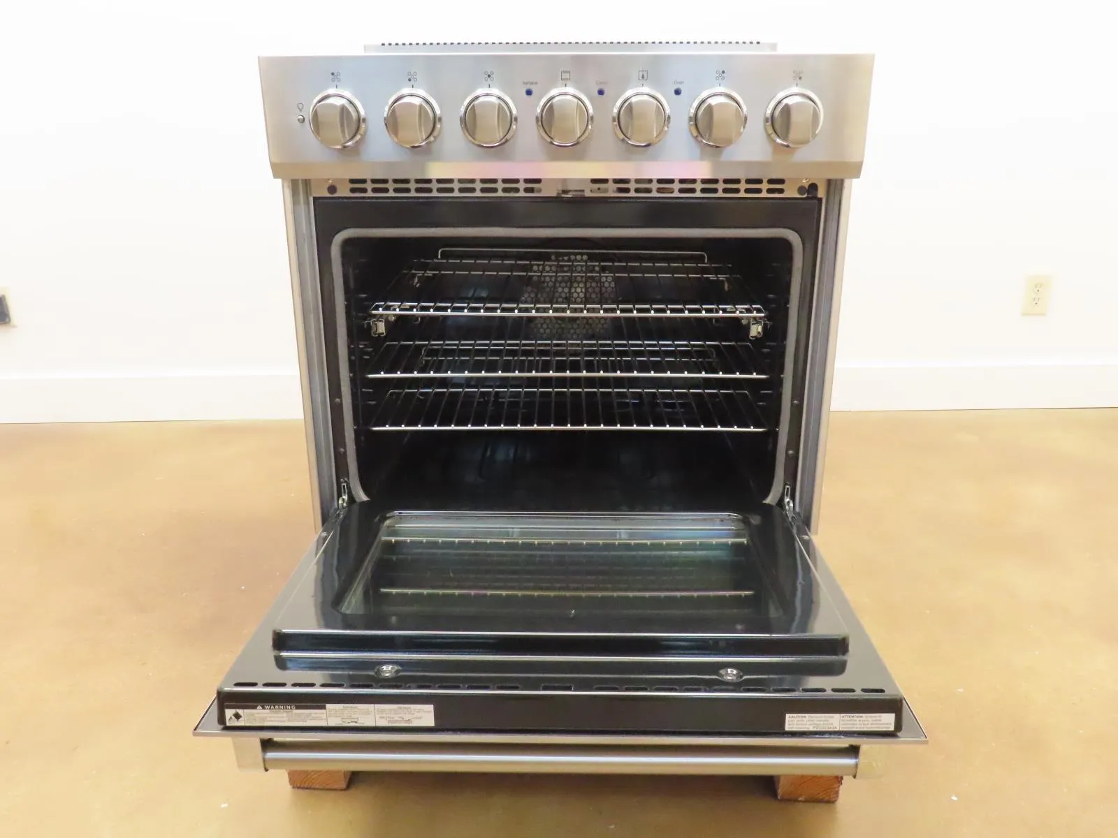 Viking 3 Series RVER33015BSS 30" Self-Clean Stainless Electric Range 2023Model