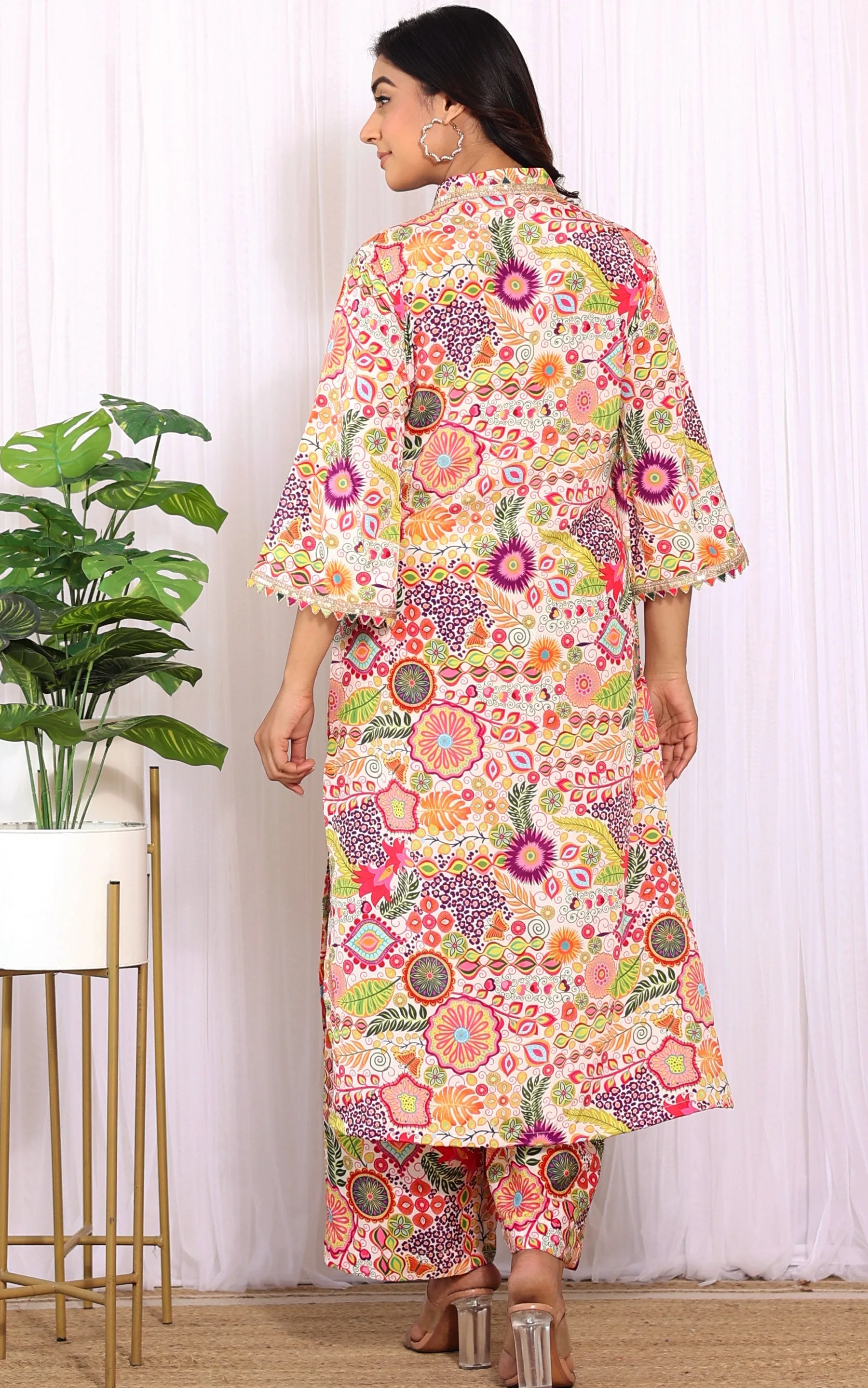 White Kitschy Printed Crepe Kurta Co-ord Set