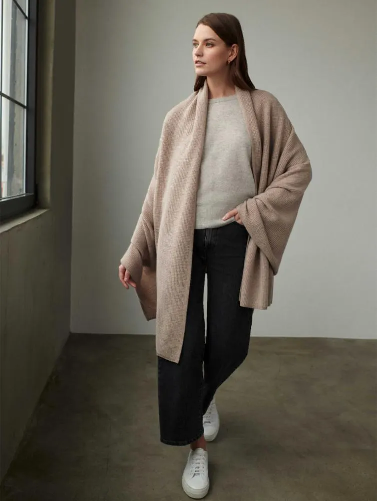 White   Warren - Cashmere Thermal Wrap in Oak Heather