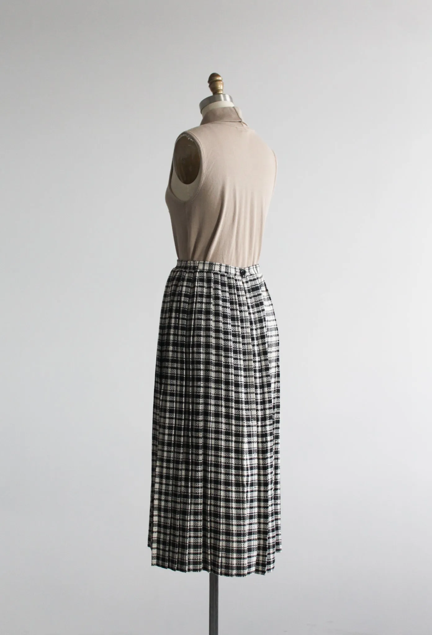 winter picnic midi skirt